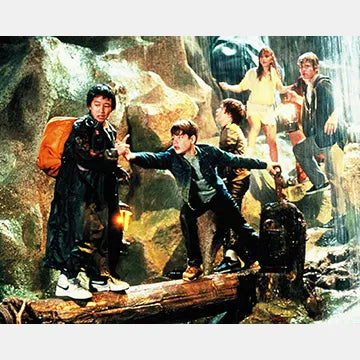 KE-HUY-QUAN-AUTOGRAPH-PHOTO