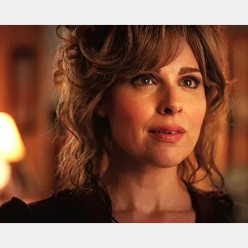 CARA-BUONO-AUTOGRAPH-PHOTO