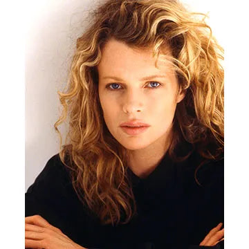 KIM-BASINGER-AUTOGRAPH-PHOTO