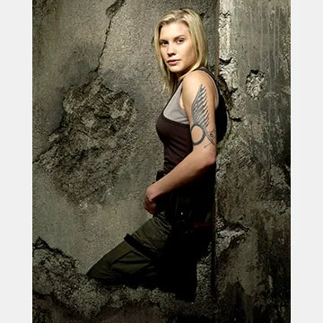 KATEE-SACKHOFF-AUTOGRAPH-PHOTO