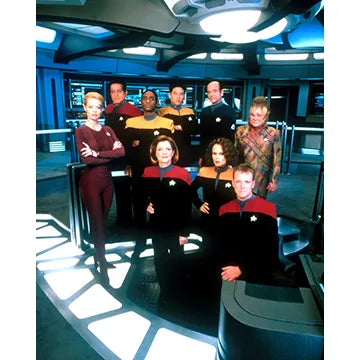 STAR-TREK-VOYAGER-CAST-PRE-ORDER