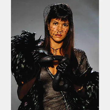 PATRICIA-VELASQUEZ-AUTOGRAPH-PHOTO